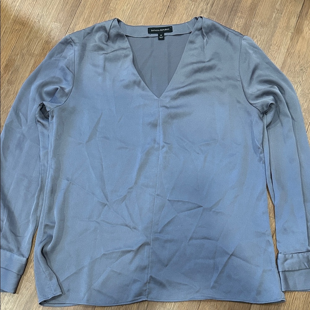 Banana Republic Gray V-Neck Blouse